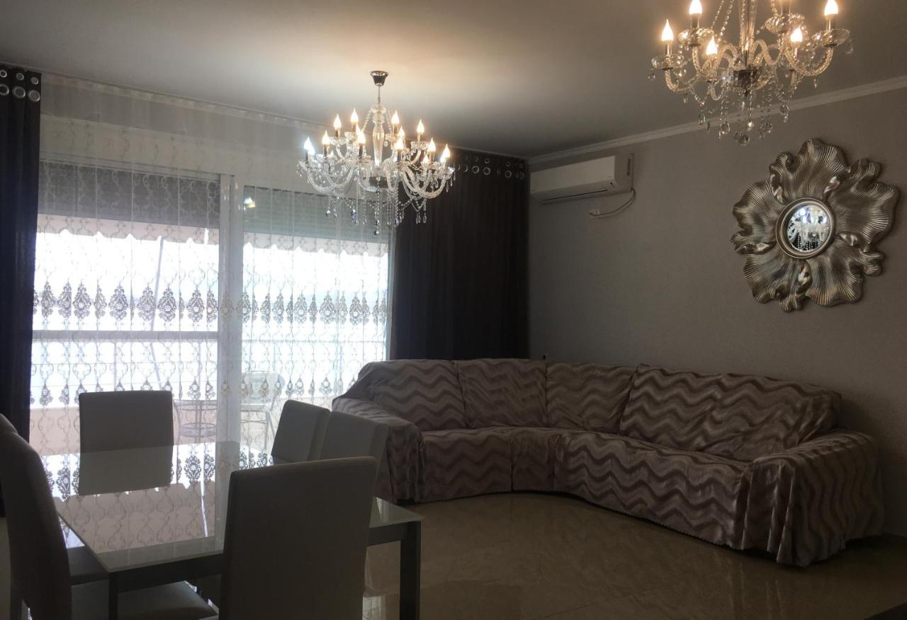 Royal Queen And King Luxury Apartment ซารานเดอ ภายนอก รูปภาพ